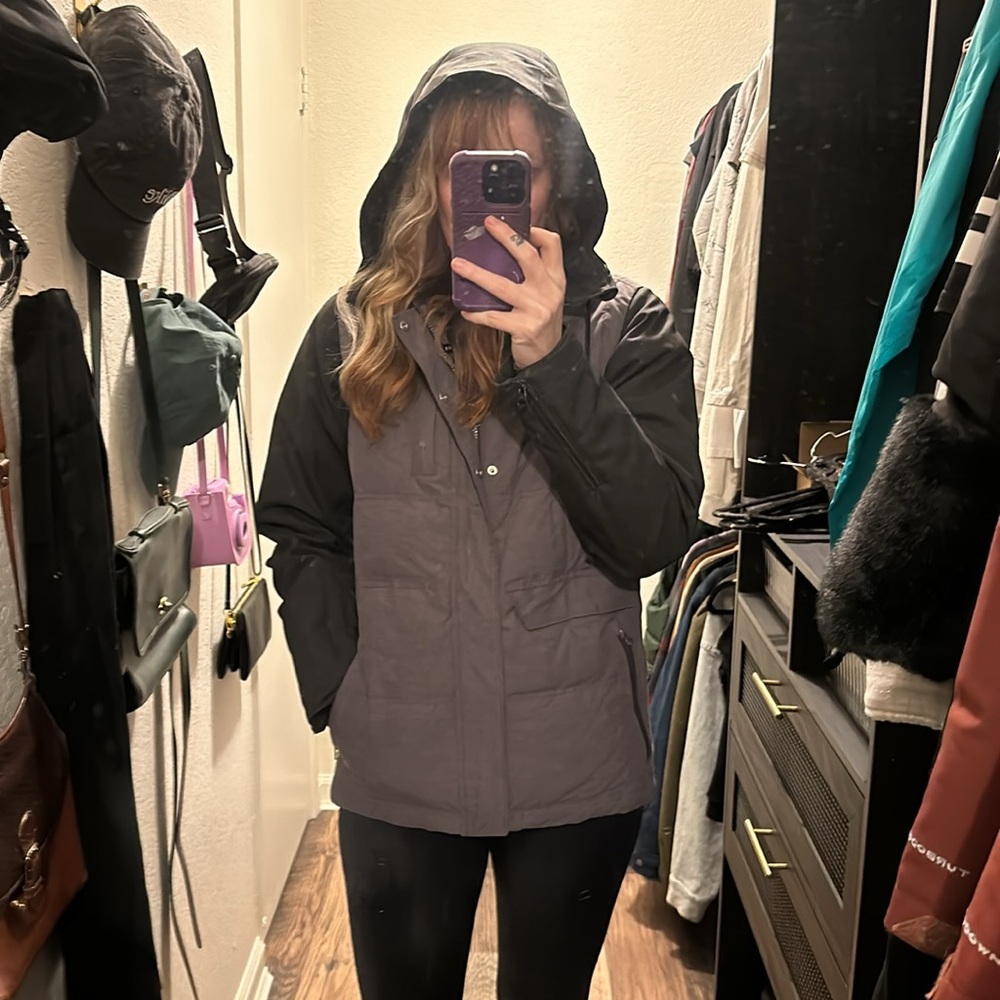 Sz Sm - Oakley Women’s Snowboarding Jacket